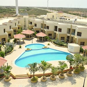 The Sky Imperial Bapu'S Resort